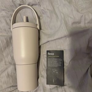 Brumate Resa 35 oz, Dune color, EUC